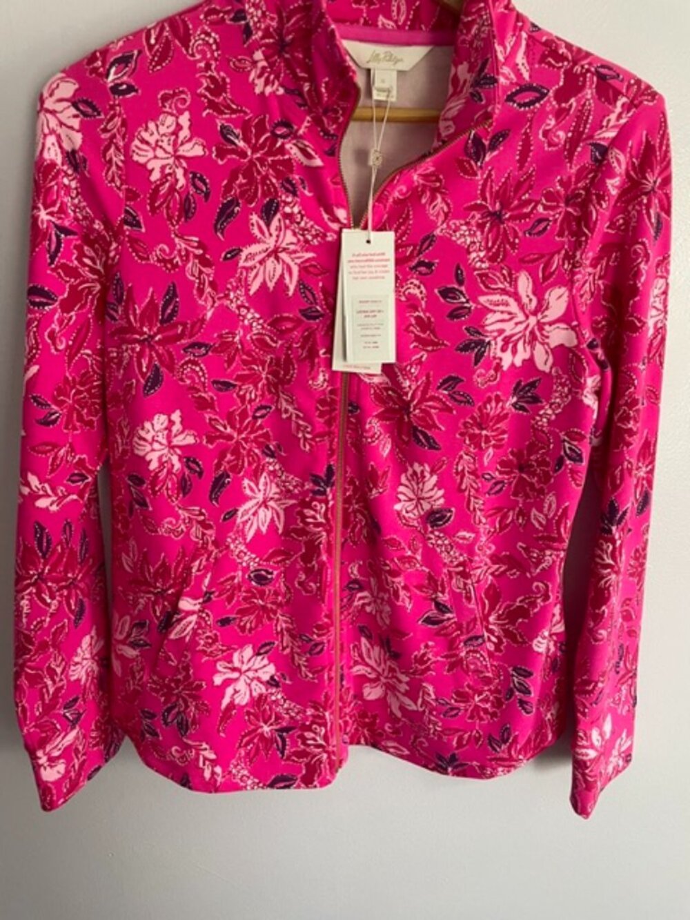 NWT-Lilly Pulitzer Leona UPF 50+ Leona Zip-up, Size small